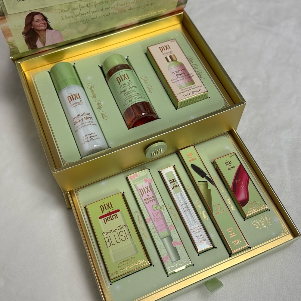 Pixi Fairytale Glow Box in Gold and Green